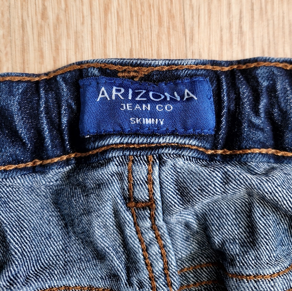 Jeans - Picture 4 of 5